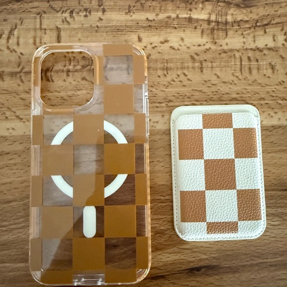 Checkered Pattern Clear Phone Case with Card Holder - Picture 2 of 5